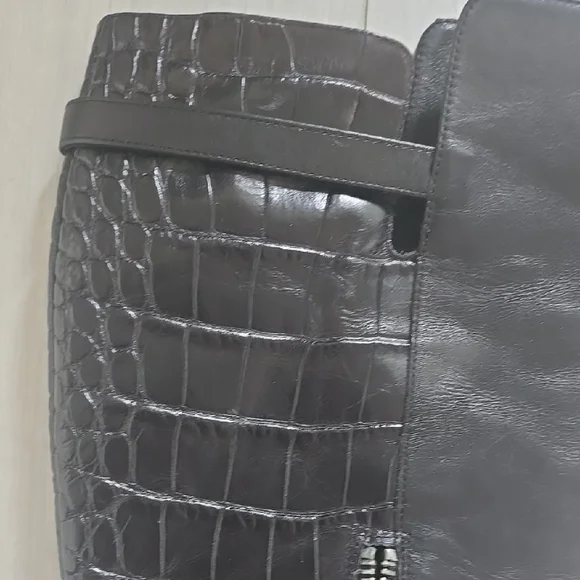 Donald J. Pliner Black Heeled Boots with Crocodile Texture